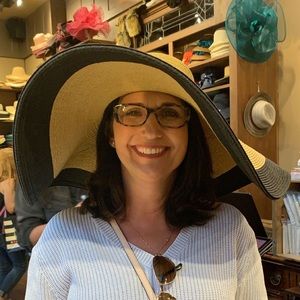 Meet your Posher, Lisa